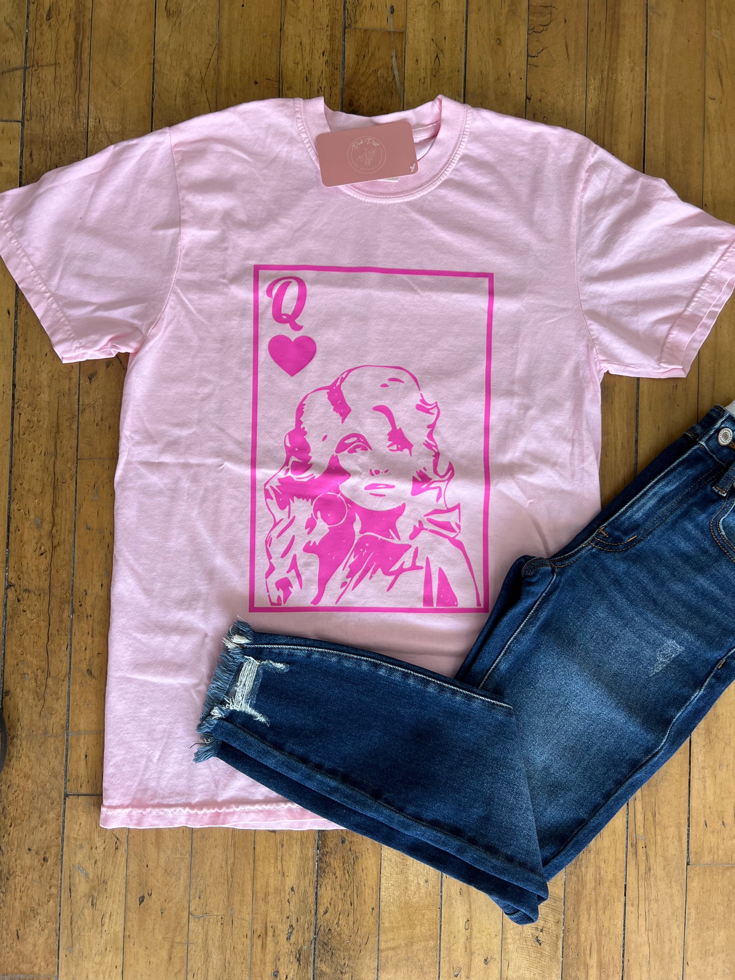 Queen Dolly Graphic Tee