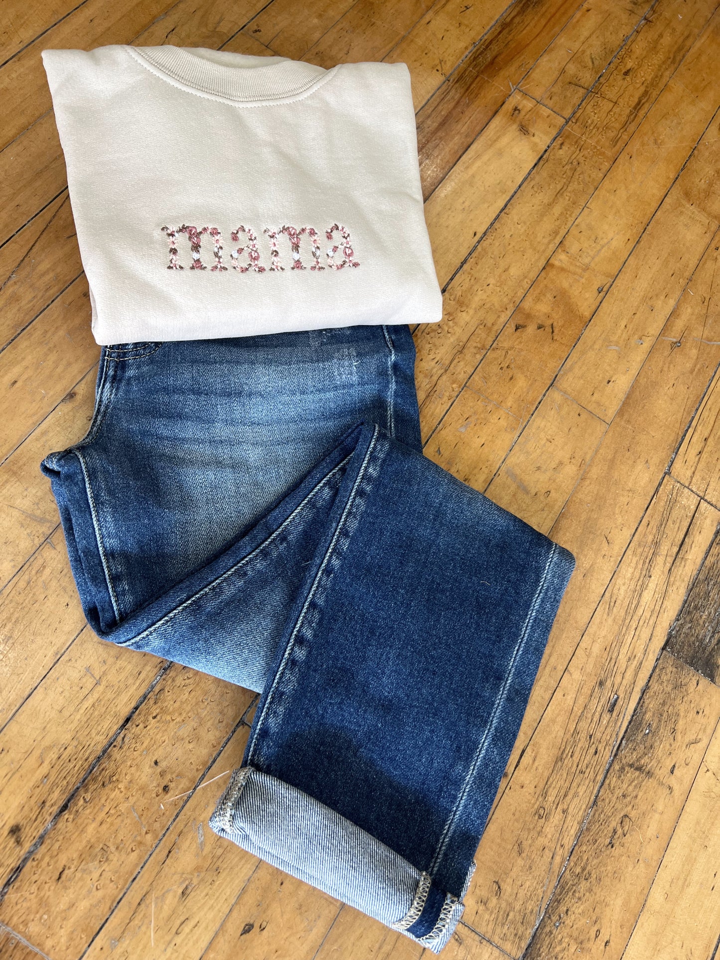 Mama Embroidered Crewneck