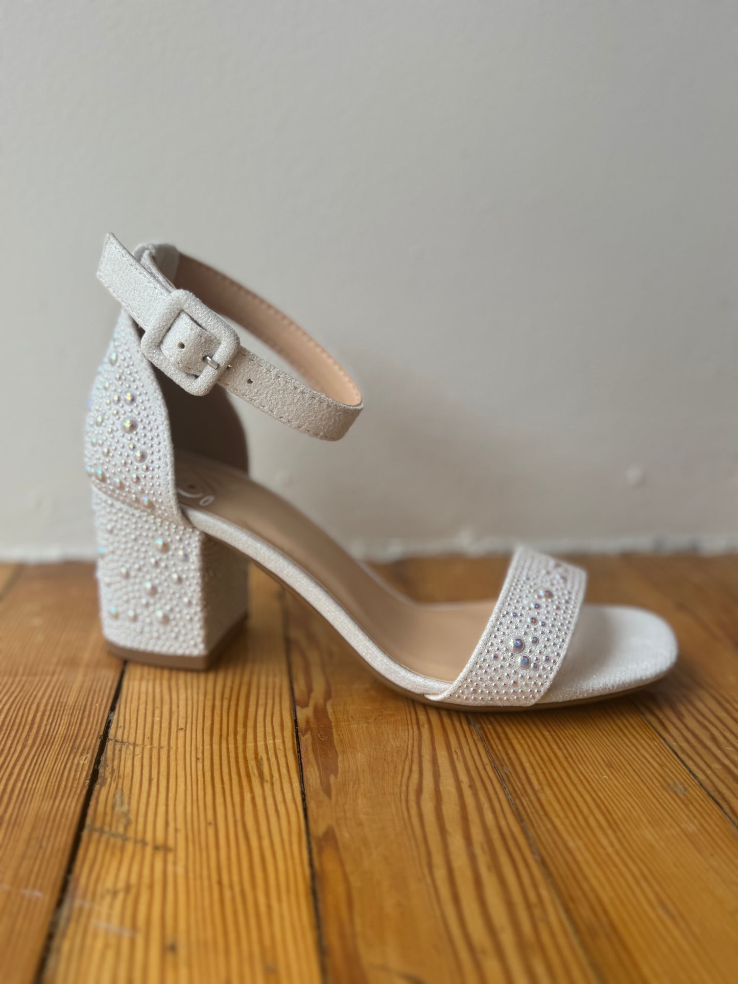 Blissful Grace Pearl Heels