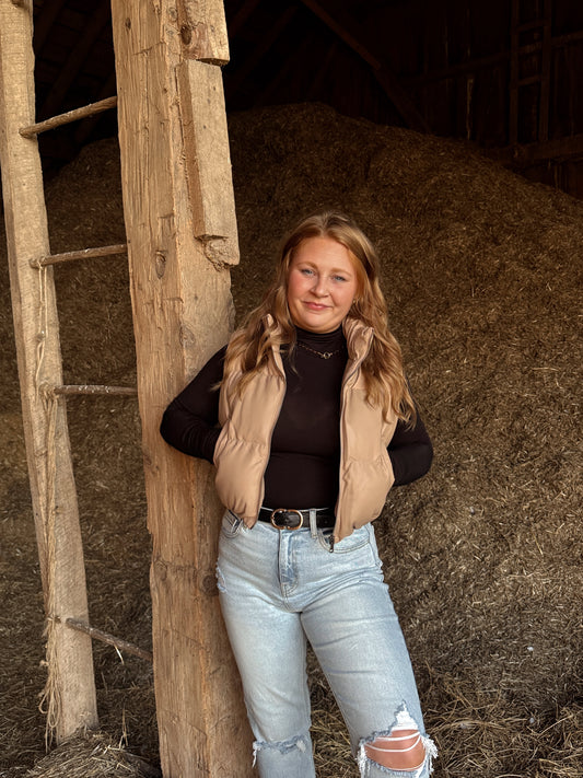 The Basic Turtle Neck - Black