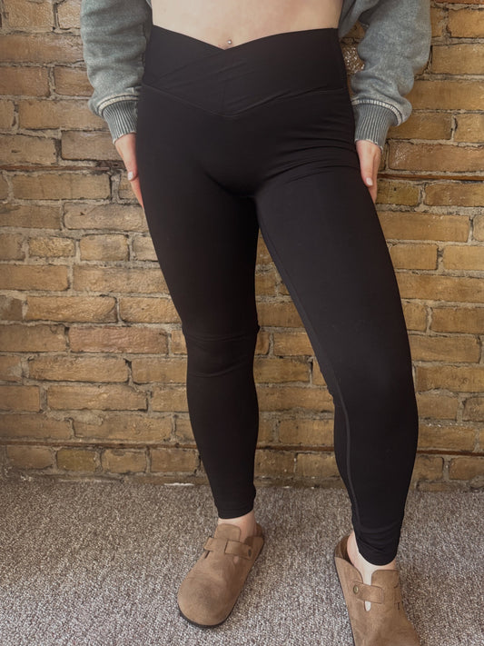 The Crossover Basic Black Leggings