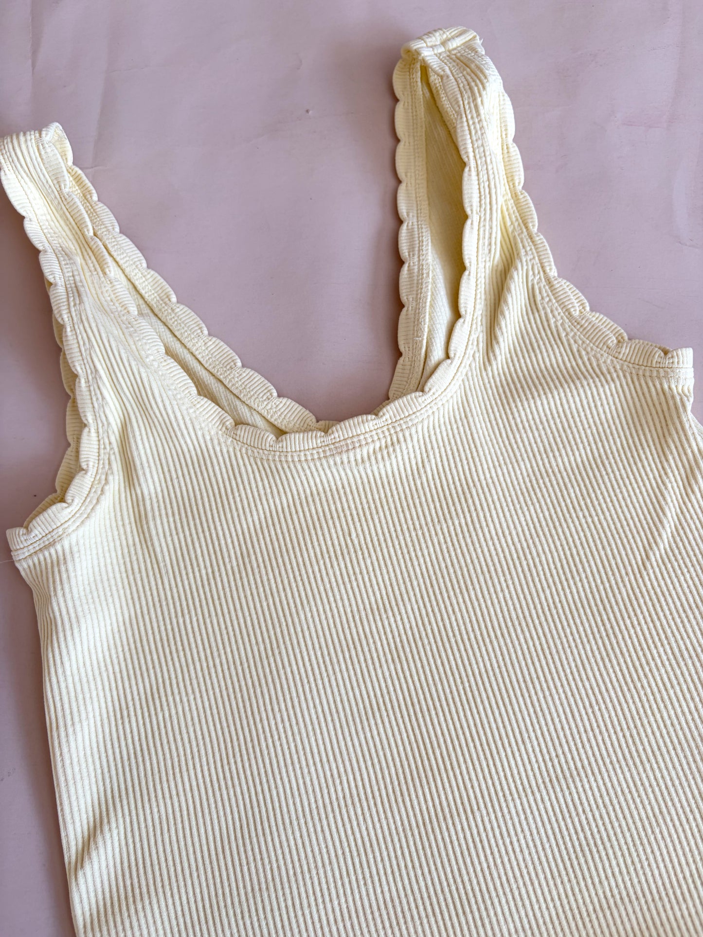 Scallop Reversible Tank - Pale Banana