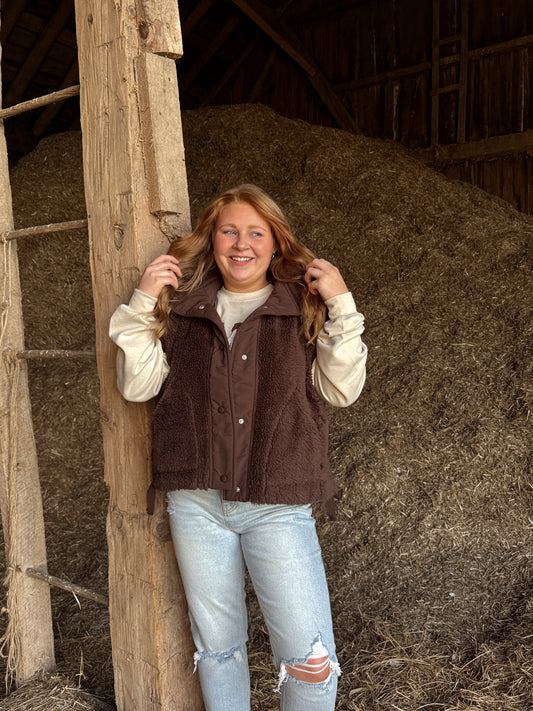 Sherpa Vest - Brown