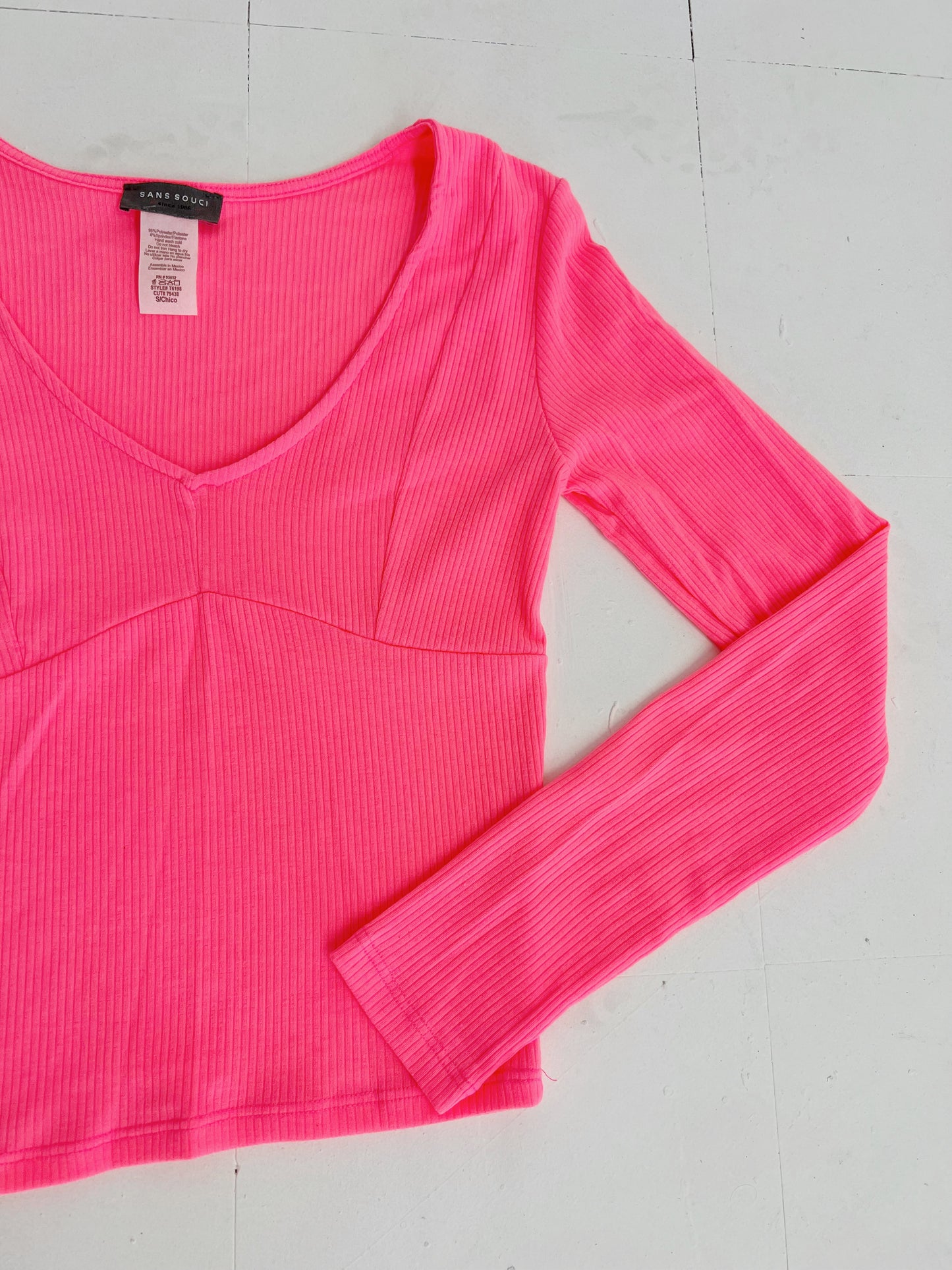 The Basic Rib V Neck