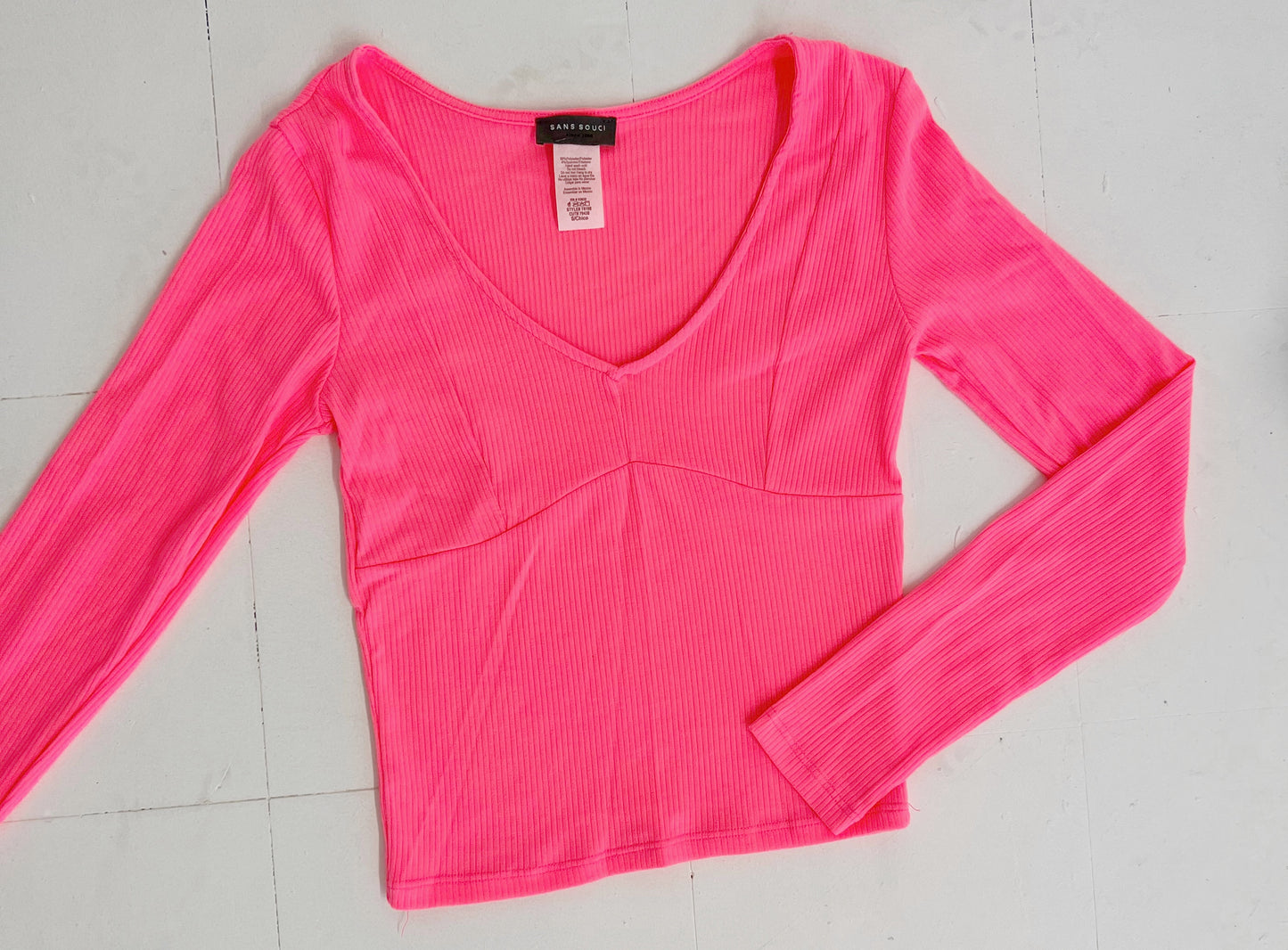 The Basic Rib V Neck