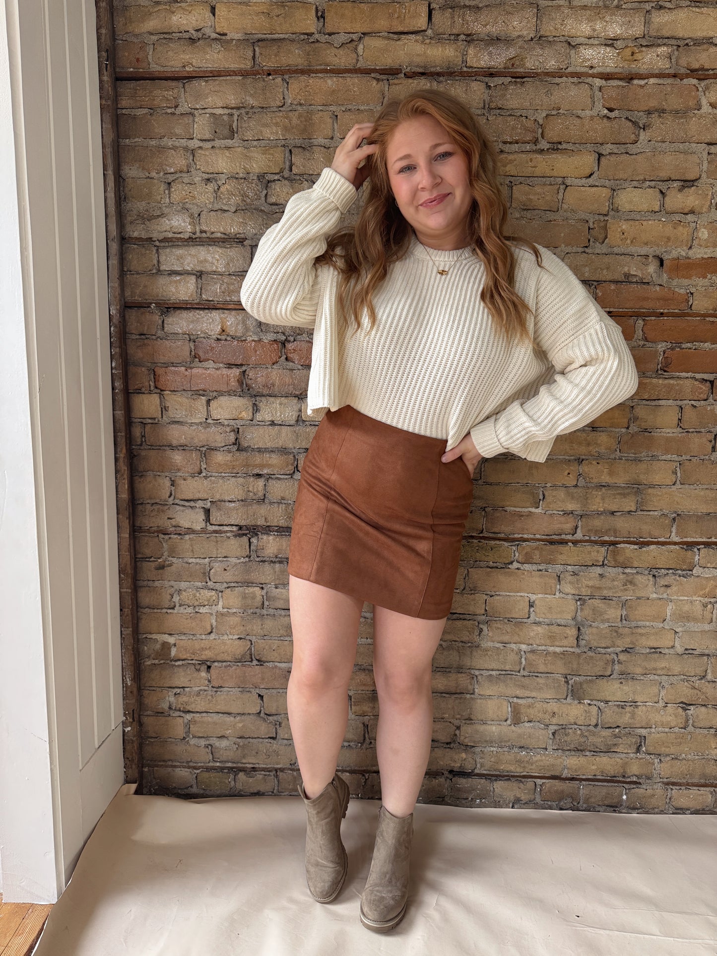 Cropped Knit Sweater - Cream