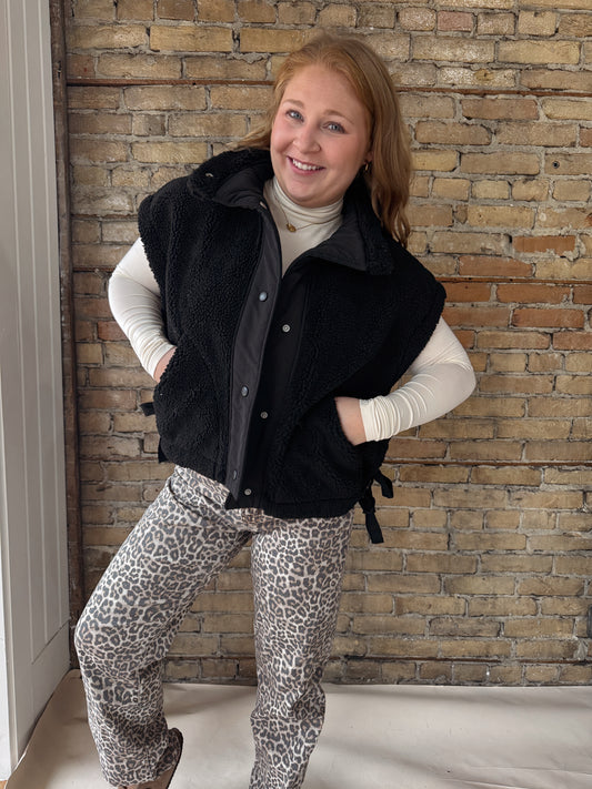 Sherpa Vest - Black