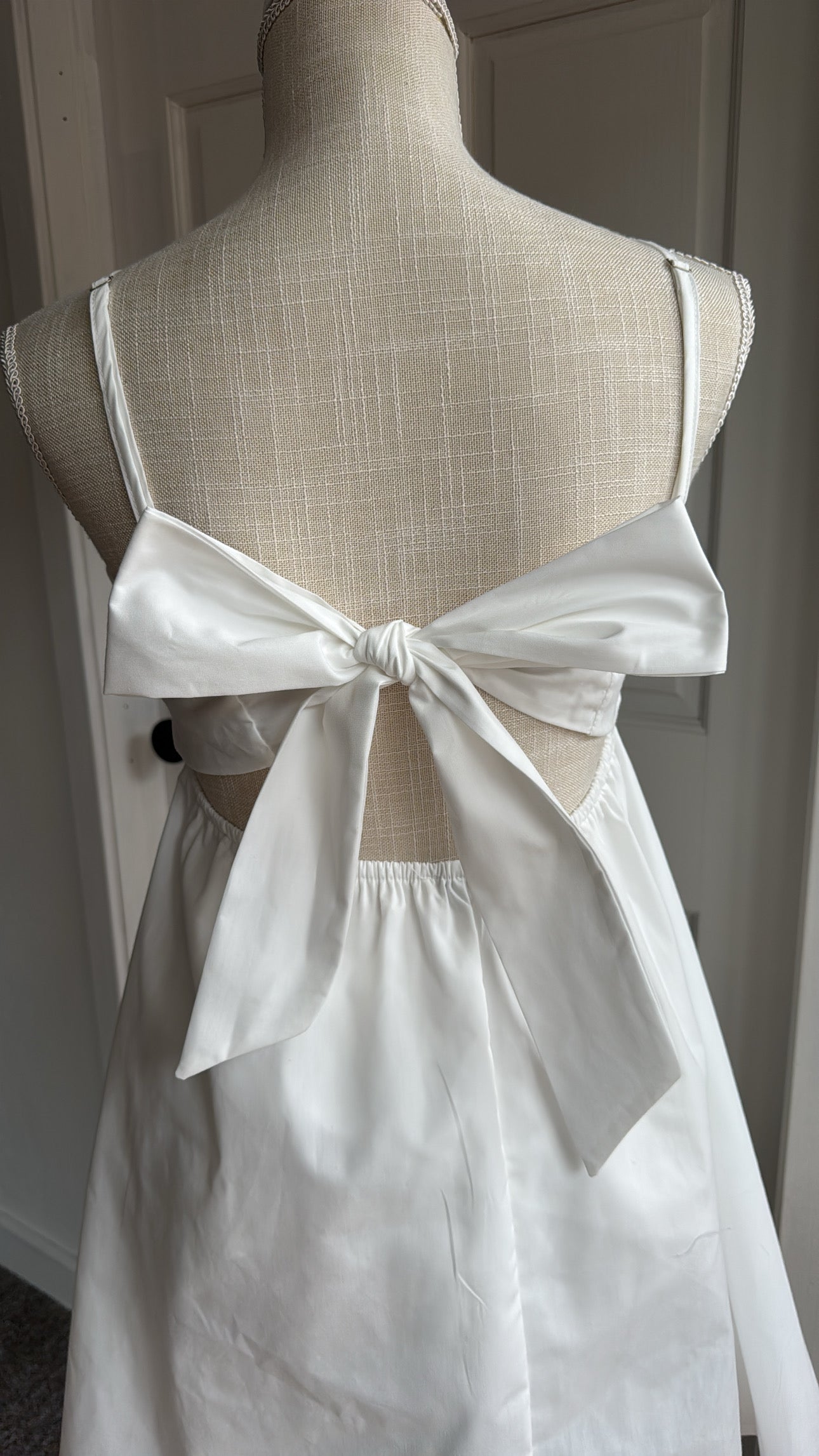 Summer Kiss Back Tie Dress - White
