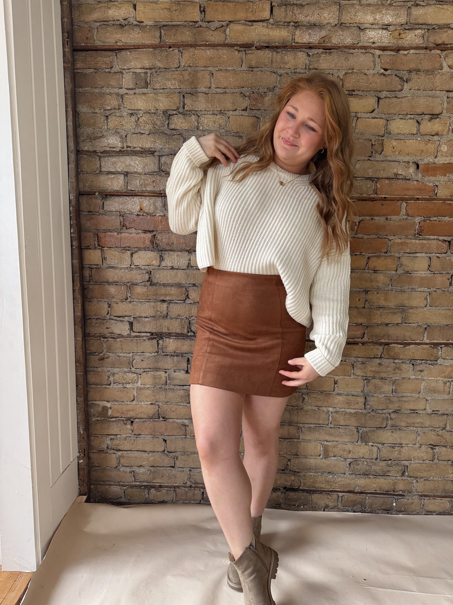 Cropped Knit Sweater - Cream
