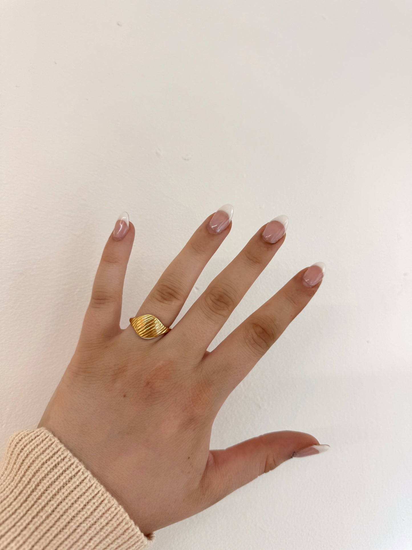 Natural Elements Twill Line Gold Ring