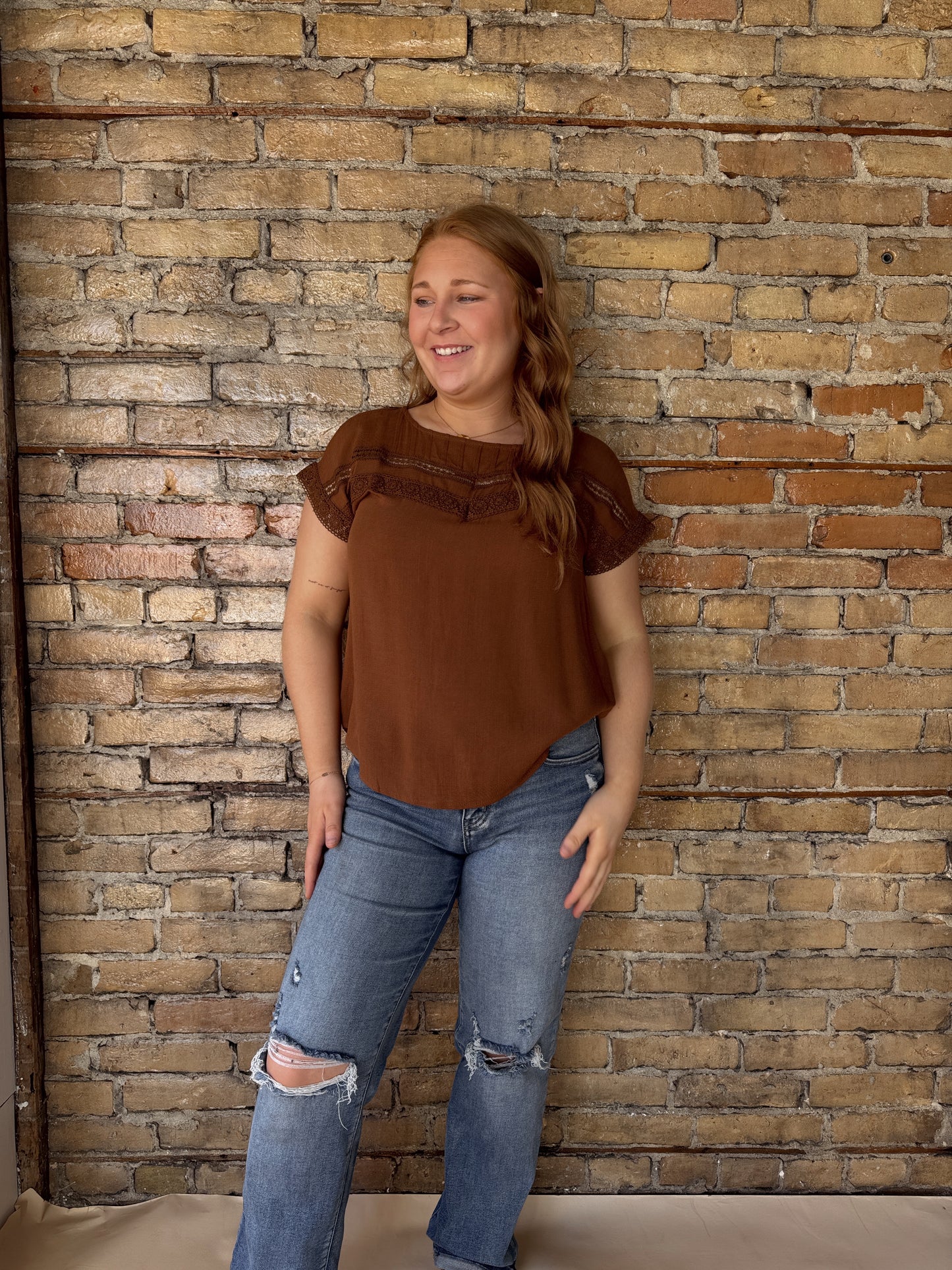 Lace Trim Short Sleeve Top