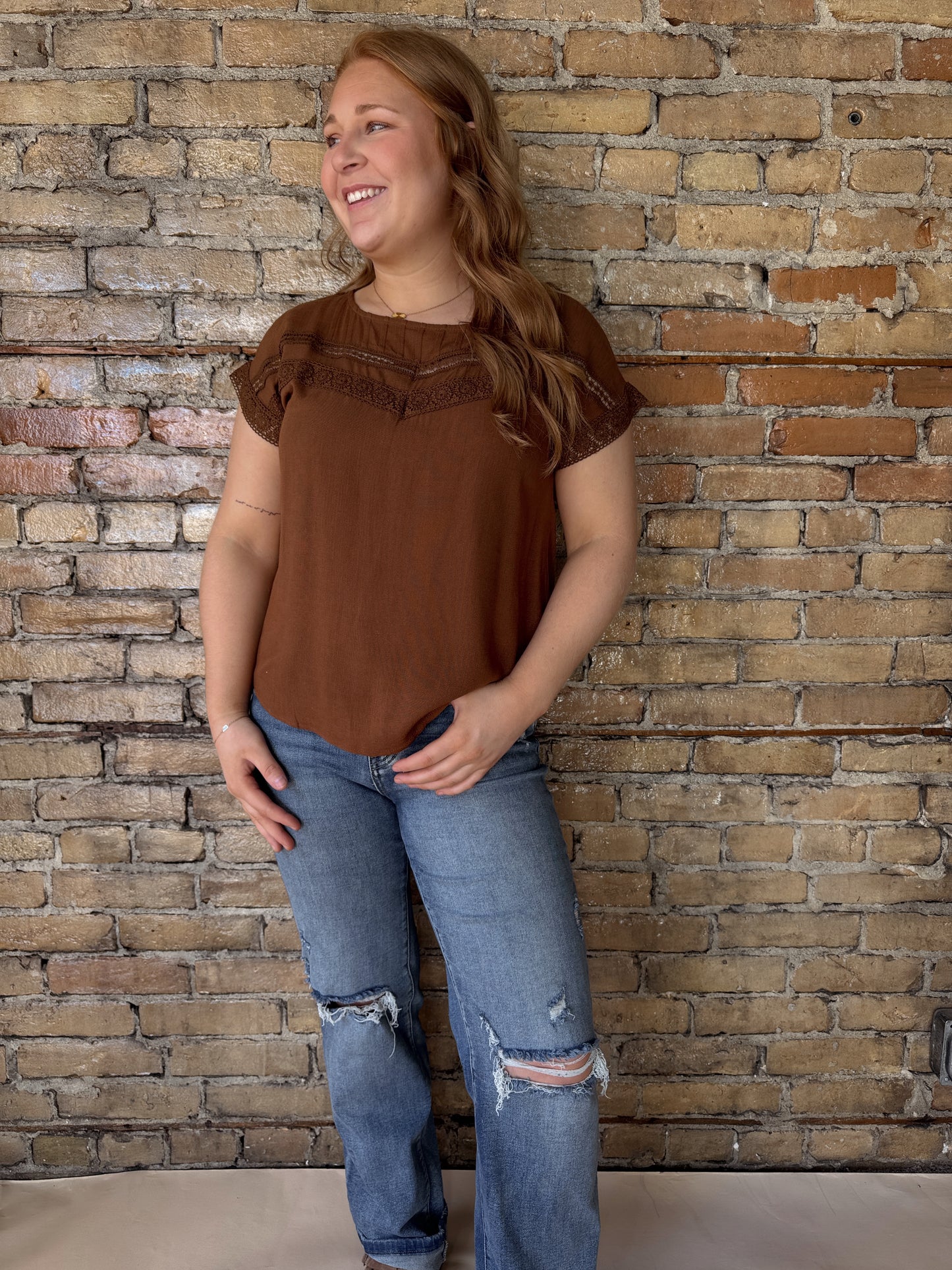 Lace Trim Short Sleeve Top