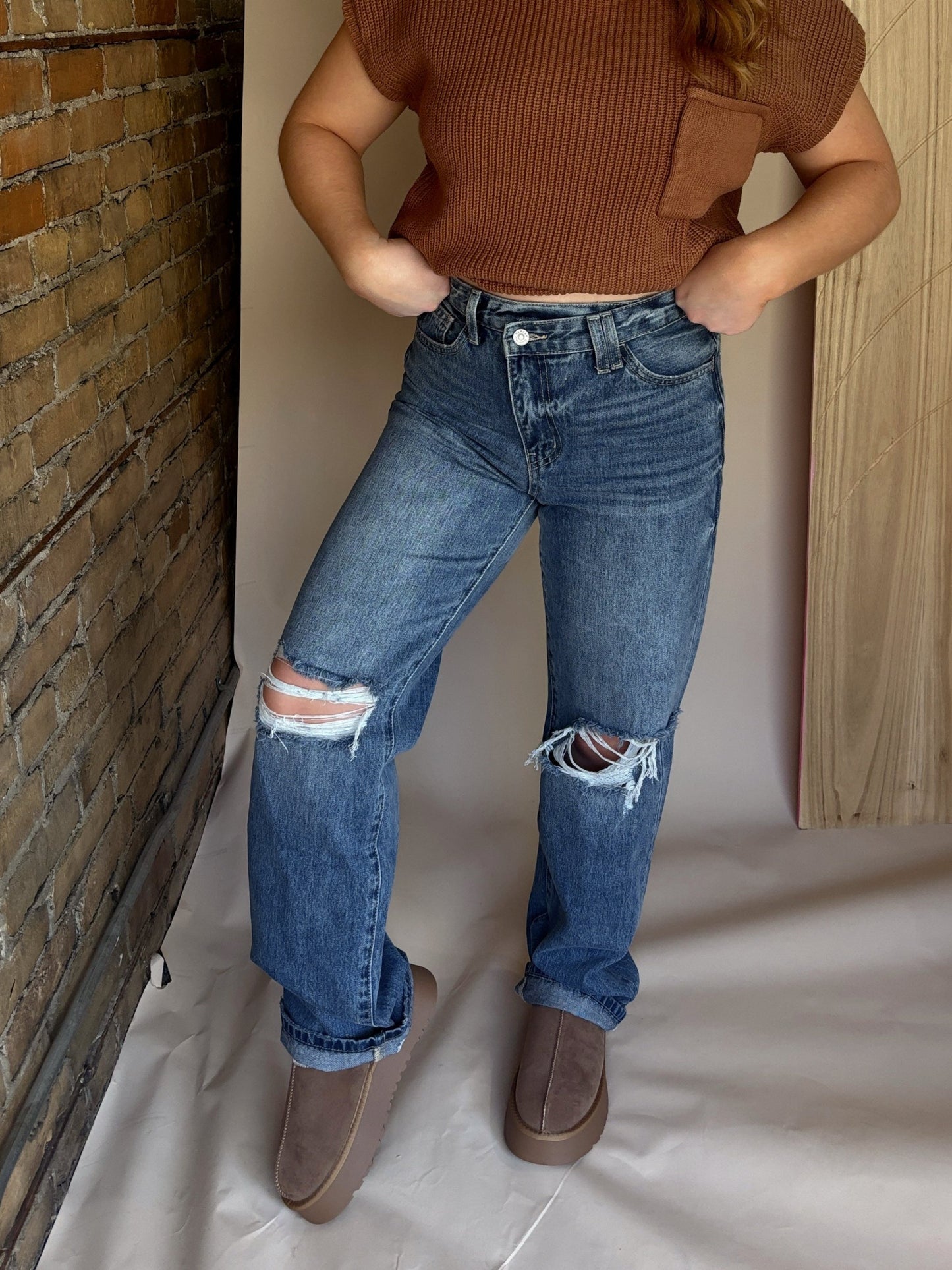 High Rise 90s Criss Cross Jeans